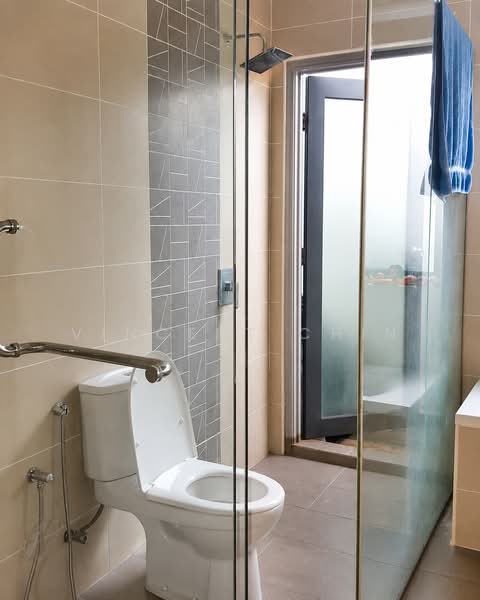3-storey Terraced House for Sale in Usj 1 (Subang Jaya) - Vincent Chin - Bathroom - PropertyGuru.com.my