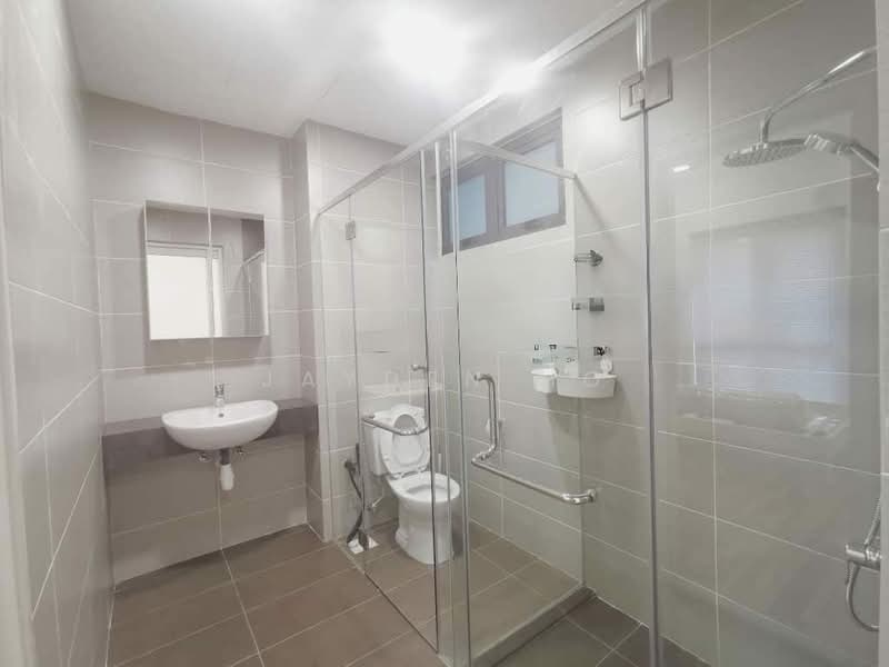 Kediaman Servis untuk Disewa di Pacific Star - Jayden Ho - Bathroom - PropertyGuru.com.my