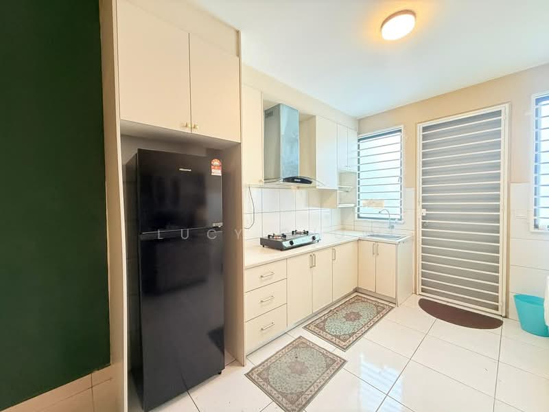 Terraced House for Rent in Rawang (Selangor) - Lucy Chow - Kitchen - PropertyGuru.com.my