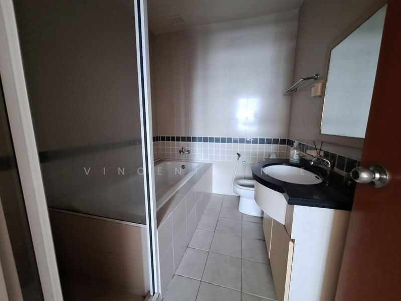 Pangsapuri untuk Disewa di The Heritage Residence - Vincent Vince - Bathroom - PropertyGuru.com.my