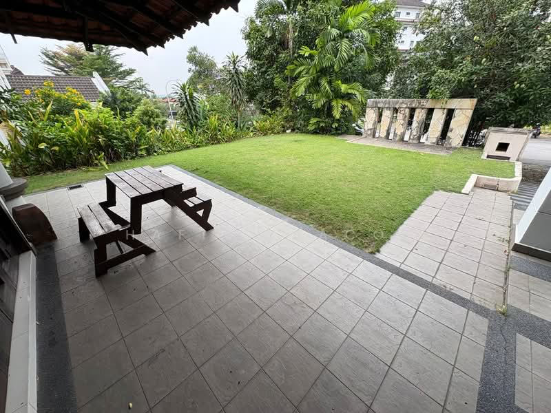 Semi-Detached House for Sale in Sultan Abdul Aziz Shah Golf & Country Club (Shah Alam) - Hafiz Yaacob - Garden - PropertyGuru.com.my