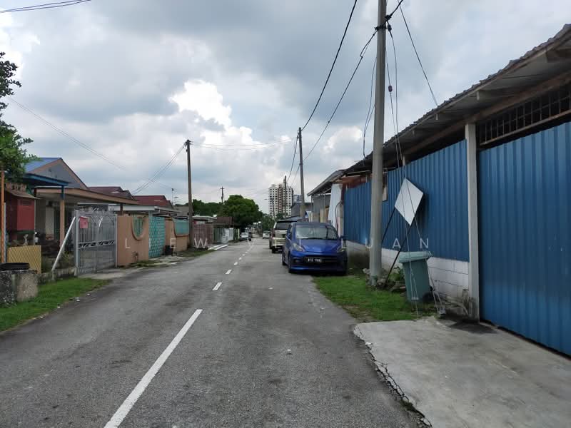 Kilang untuk Disewa di Kampung Baru Ampang (Ampang) - Liew Vei Luan - Exterior - PropertyGuru.com.my