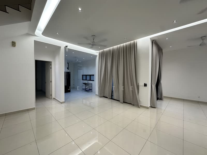 Rumah Berkembar untuk Disewa di Setia Alam (Selangor) - Jess Tee - Living Room - PropertyGuru.com.my