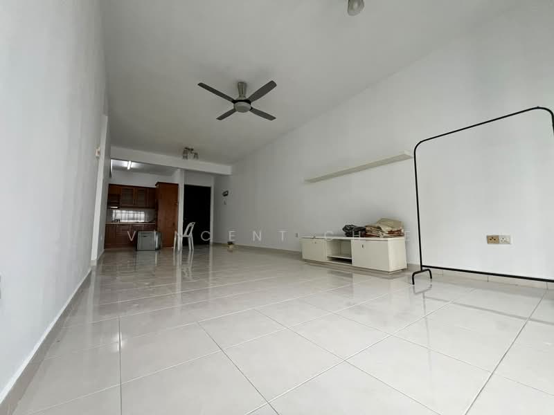 Servis Apartment untuk Dijual di Koi Kinrara - Vincent Chye - Living Room - PropertyGuru.com.my