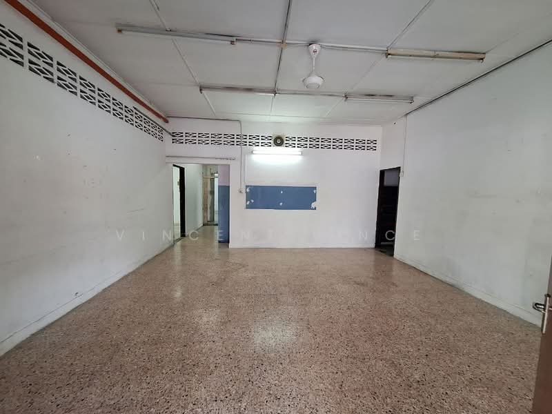 Kedai / Pejabat untuk Disewa di Seri Kembangan (Selangor) - Vincent Vince - Interior - PropertyGuru.com.my