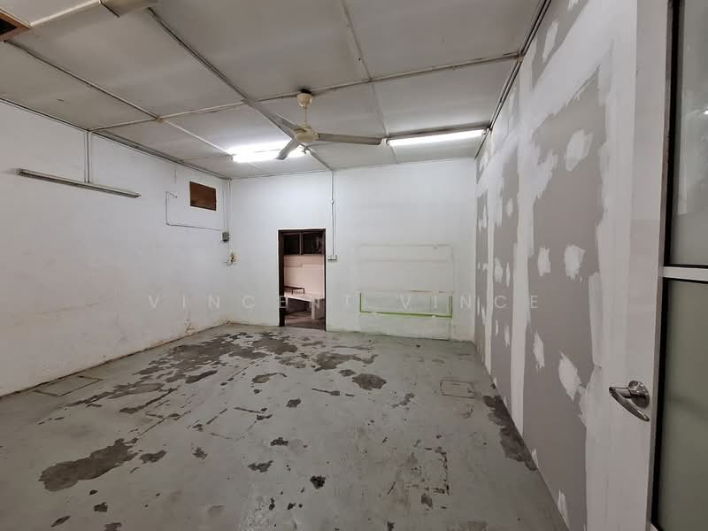Kedai / Pejabat untuk Disewa di Seri Kembangan (Selangor) - Vincent Vince - Interior - PropertyGuru.com.my