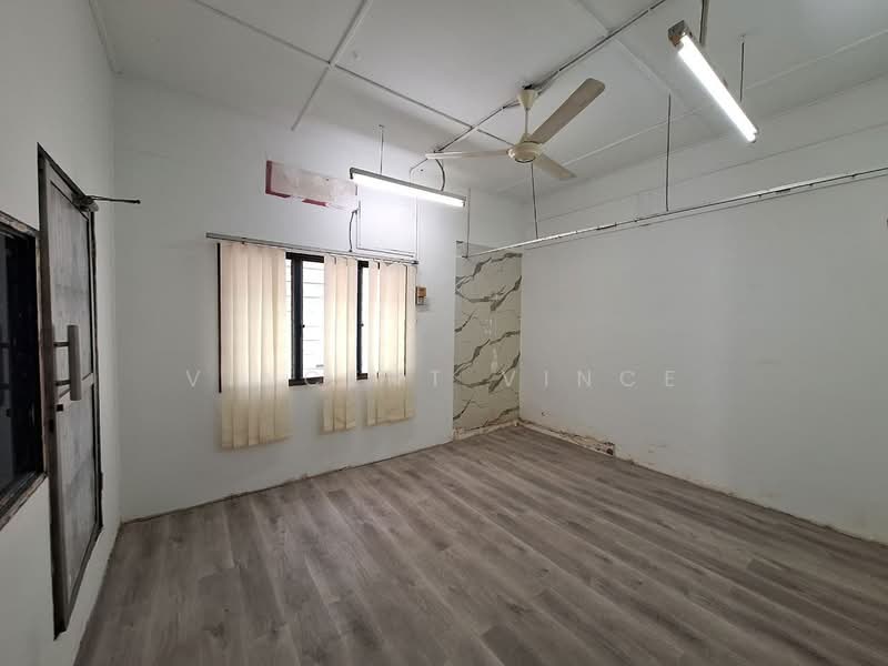 Kedai / Pejabat untuk Disewa di Seri Kembangan (Selangor) - Vincent Vince - Interior - PropertyGuru.com.my