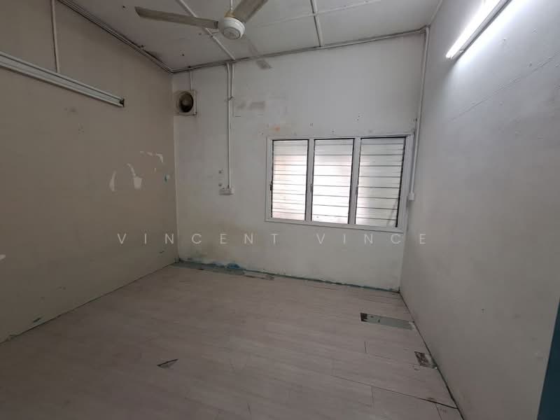 Kedai / Pejabat untuk Disewa di Seri Kembangan (Selangor) - Vincent Vince - Interior - PropertyGuru.com.my