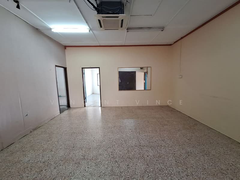 Kedai / Pejabat untuk Disewa di Seri Kembangan (Selangor) - Vincent Vince - Interior - PropertyGuru.com.my