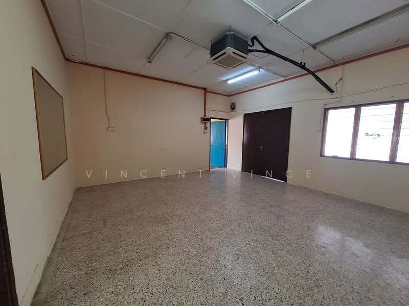 Kedai / Pejabat untuk Disewa di Seri Kembangan (Selangor) - Vincent Vince - Interior - PropertyGuru.com.my