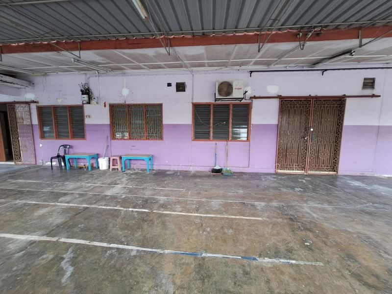 Kedai / Pejabat untuk Disewa di Seri Kembangan (Selangor) - Vincent Vince - Exterior - PropertyGuru.com.my