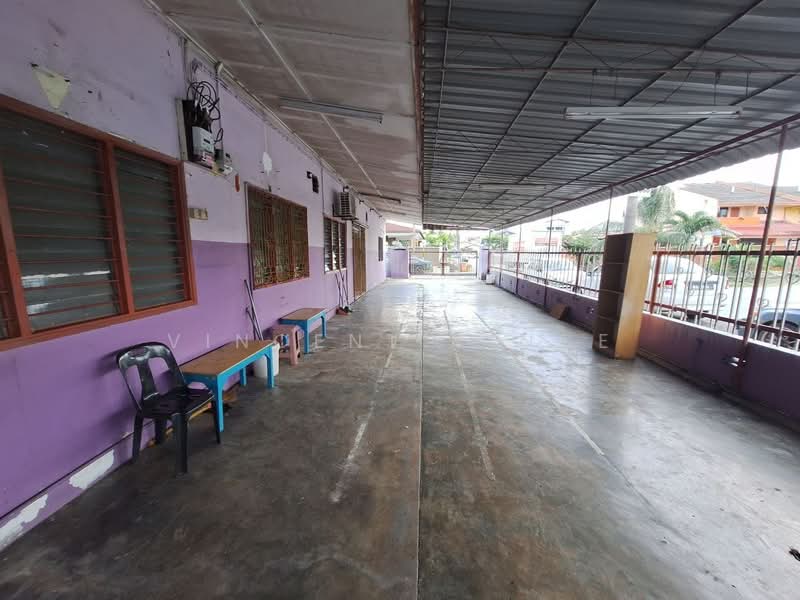 Kedai / Pejabat untuk Disewa di Seri Kembangan (Selangor) - Vincent Vince - Exterior - PropertyGuru.com.my