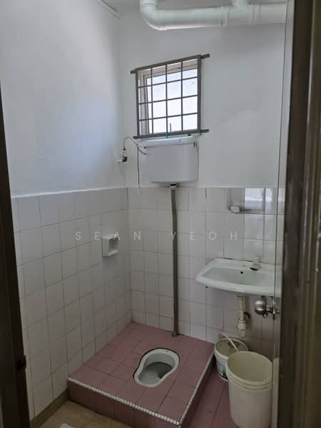 2-storey Terraced House for Sale in Taman Megah Ria (Masai) - Sean Yeoh - Bathroom - PropertyGuru.com.my