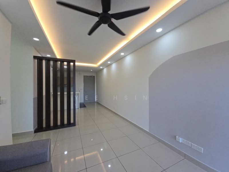 Service Residence for Sale at Meridin Bayvue Serviced Apartment - Yee Hsin - Living Room - PropertyGuru.com.my