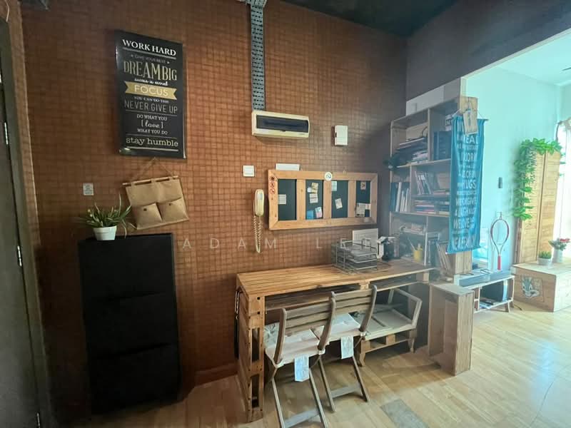 Servis Apartment untuk Dijual di Regalia Residence - Adam Lee - Study - PropertyGuru.com.my