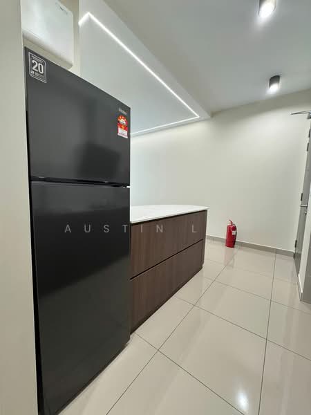 Service Residence for Rent at M Oscar - Austin Loo - Kitchen - PropertyGuru.com.my
