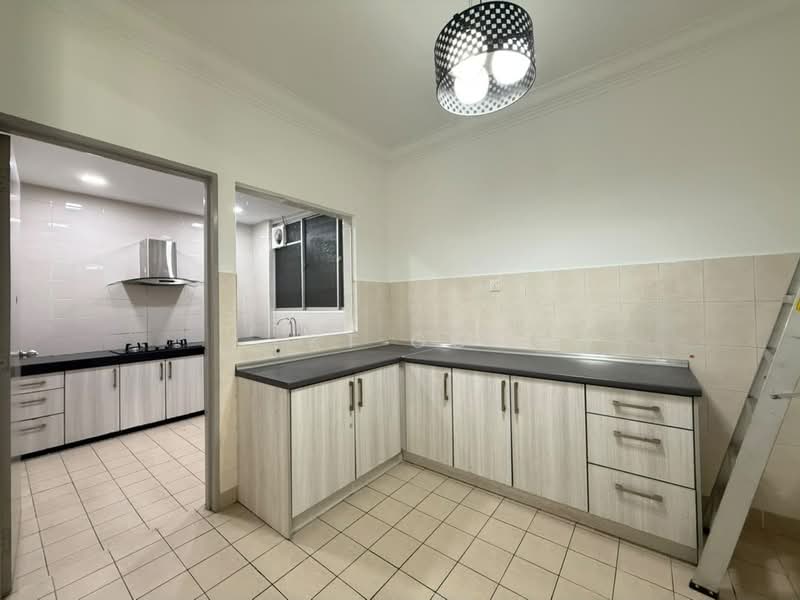 Kondominium untuk Dijual di Kinrara Mas - KT Go - Kitchen - PropertyGuru.com.my