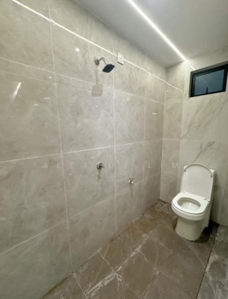 2-storey Terraced House for Sale in Taman Saleng (Kulai) - Alexius Lim - Bathroom - PropertyGuru.com.my