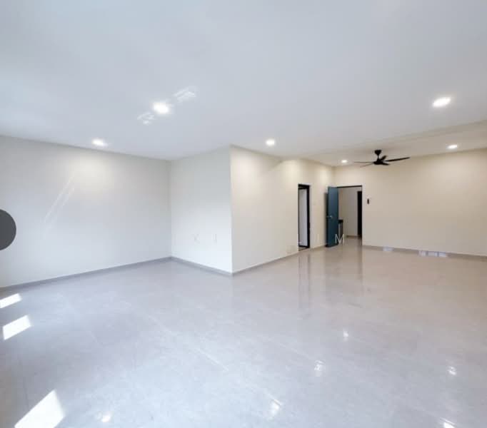 Rumah Teres 2 Tingkat untuk Dijual di Permas Jaya (Johor) - Alexius Lim - Living Room - PropertyGuru.com.my