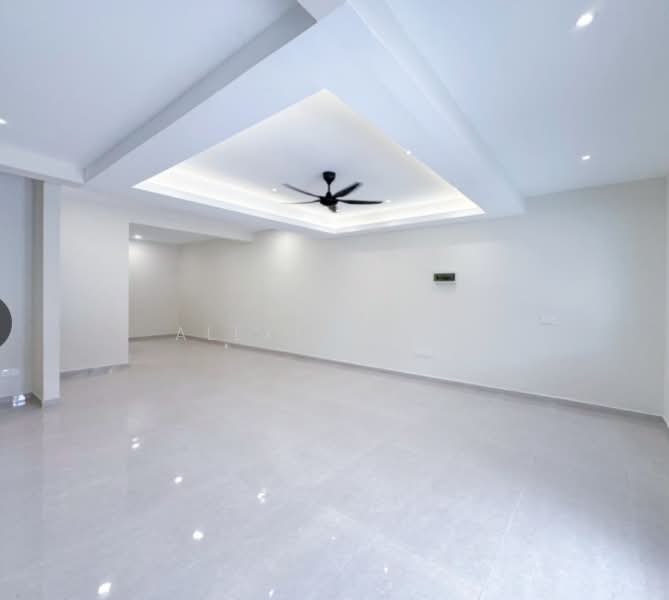 Rumah Teres 2 Tingkat untuk Dijual di Permas Jaya (Johor) - Alexius Lim - Living Room - PropertyGuru.com.my