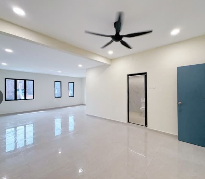 Rumah Teres 2 Tingkat untuk Dijual di Permas Jaya (Johor) - Alexius Lim - Living Room - PropertyGuru.com.my