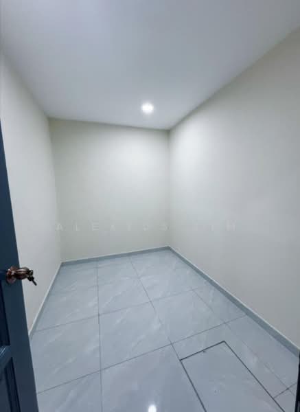 Rumah Teres 2 Tingkat untuk Dijual di Permas Jaya (Johor) - Alexius Lim - PropertyGuru.com.my