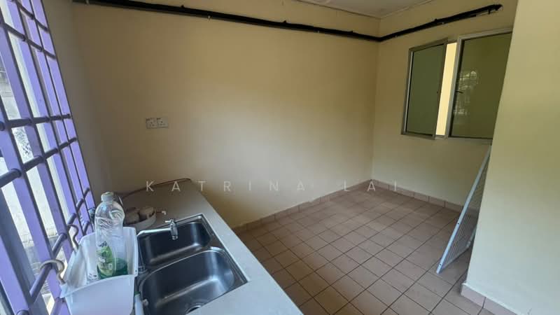 Rumah Teres 2 Tingkat untuk Dijual di Taman Semenyih Mewah (Semenyih) - Katrina Lai - Kitchen - PropertyGuru.com.my