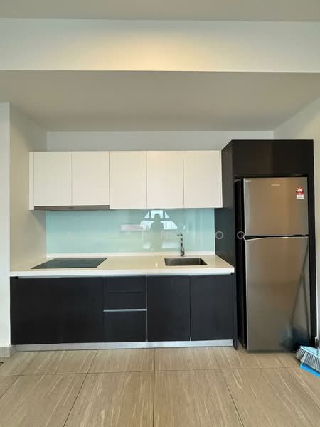Servis Apartment untuk Disewa di Atwater : Service Residences - Austin Loo - Kitchen - PropertyGuru.com.my