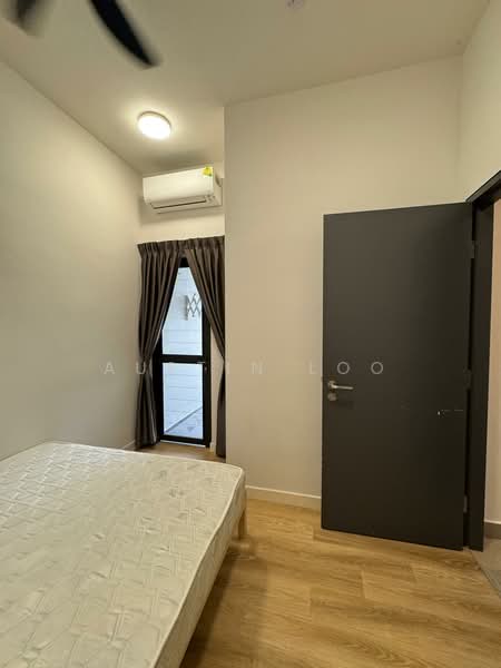 Servis Apartment untuk Disewa di Atwater : Service Residences - Austin Loo - Bedroom - PropertyGuru.com.my