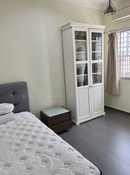 2-storey Terraced House for Sale in Taman Sri Endah (Sri Petaling) - Henry Chiah - Bedroom - PropertyGuru.com.my
