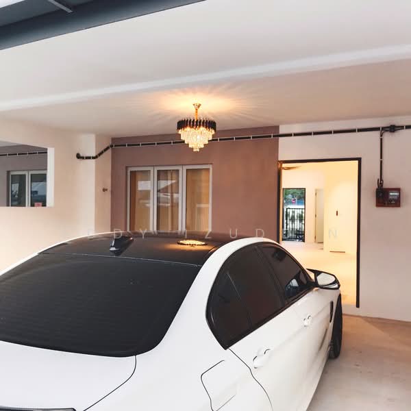 Rumah Teres 2 Tingkat untuk Disewa di Seremban 2 (Negeri Sembilan) - Eddy Izuddin - Car Park - PropertyGuru.com.my