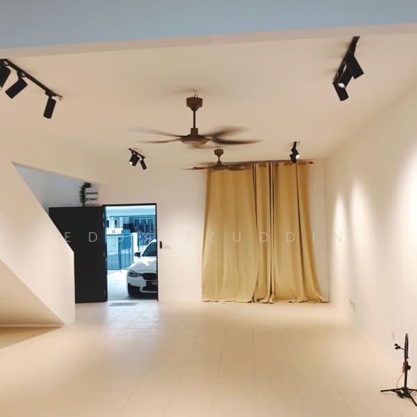 Rumah Teres 2 Tingkat untuk Disewa di Seremban 2 (Negeri Sembilan) - Eddy Izuddin - Entrance - PropertyGuru.com.my
