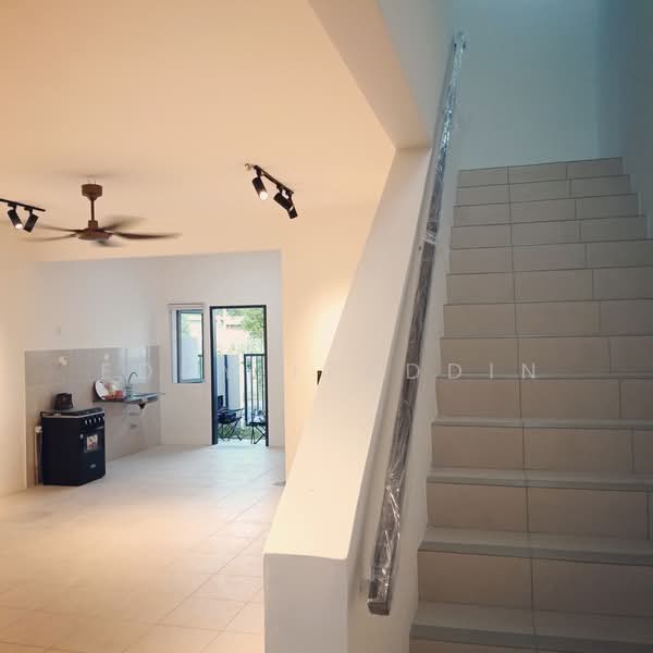 Rumah Teres 2 Tingkat untuk Disewa di Seremban 2 (Negeri Sembilan) - Eddy Izuddin - Kitchen - PropertyGuru.com.my