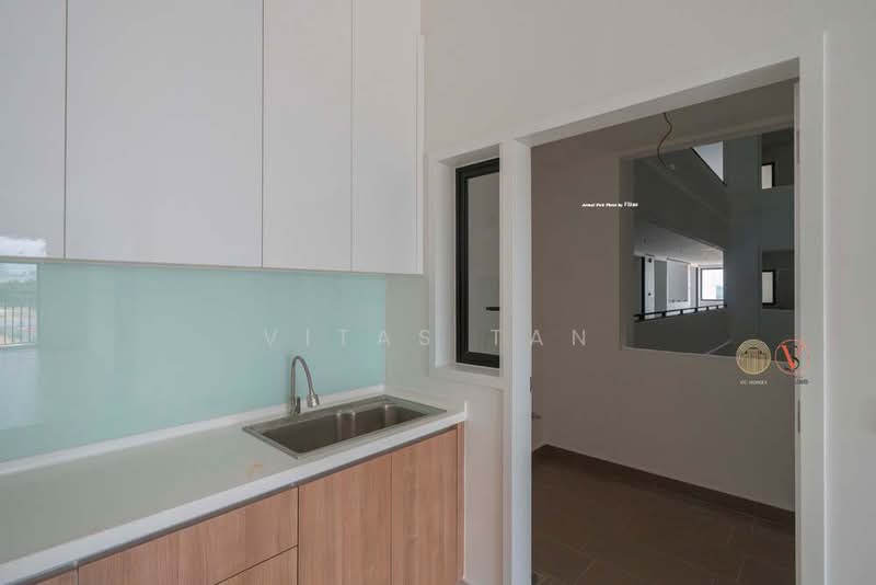 Kondominium untuk Dijual di Tuai Timur - Vitas Tan - Kitchen - PropertyGuru.com.my