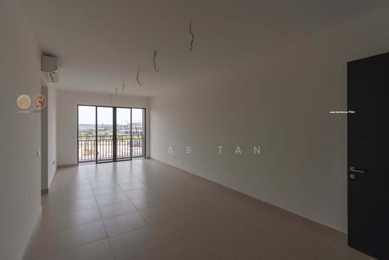 Kondominium untuk Dijual di Tuai Timur - Vitas Tan - Living Room - PropertyGuru.com.my