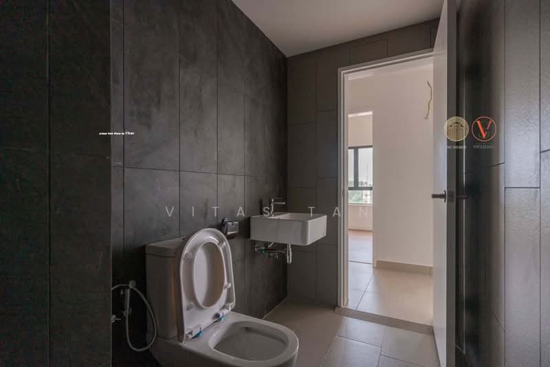 Kondominium untuk Dijual di Tuai Timur - Vitas Tan - Bathroom - PropertyGuru.com.my