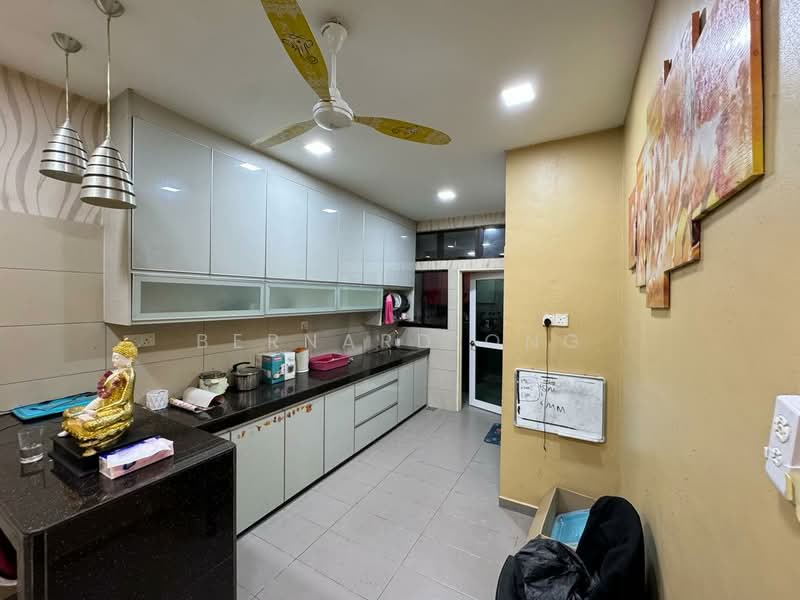 2-storey Terraced House for Sale in Bandar Tasik Puteri (Rawang) - Bernard Ong - Kitchen - PropertyGuru.com.my