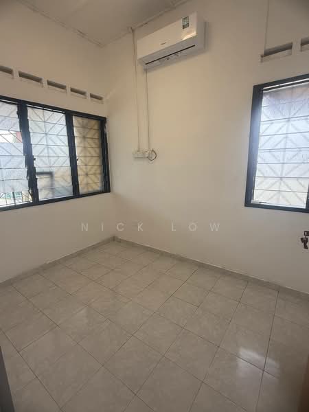 Rumah Teres 1 Tingkat untuk Disewa di Taman Johor Jaya (Johor Bahru) - Nick Low - Interior - PropertyGuru.com.my