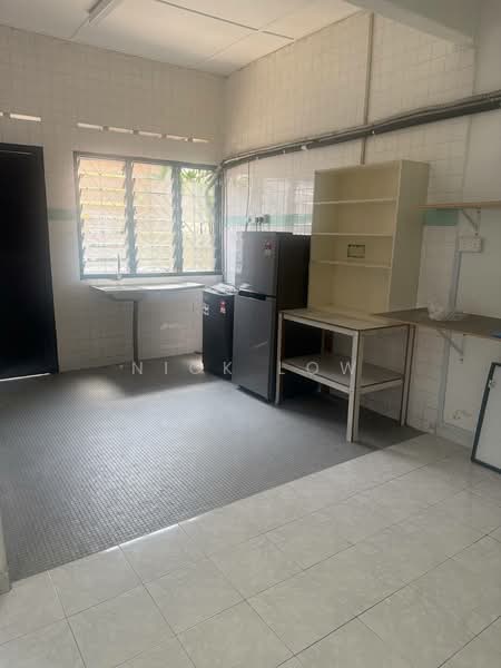 Rumah Teres 1 Tingkat untuk Disewa di Taman Johor Jaya (Johor Bahru) - Nick Low - Kitchen - PropertyGuru.com.my