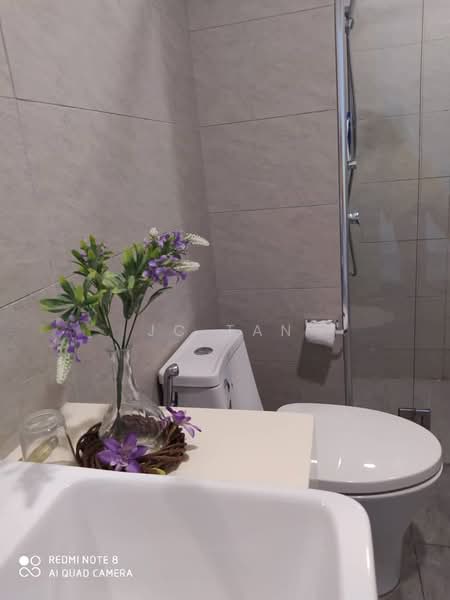 Kondominium untuk Disewa di Vivo Residential Suites - JC Tan - Bathroom - PropertyGuru.com.my