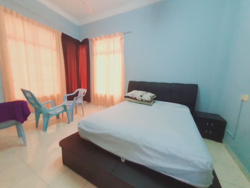 Apartment for Sale at Pangsapuri Bukit Beruang Bestari (University View) - CHIN FN - Bedroom - PropertyGuru.com.my