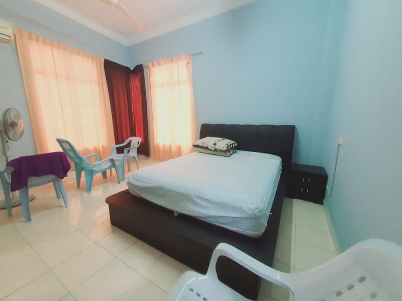 Apartment for Sale at Pangsapuri Bukit Beruang Bestari (University View) - CHIN FN - Bedroom - PropertyGuru.com.my