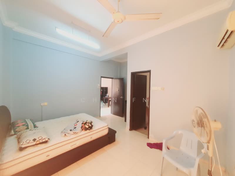 Apartment for Sale at Pangsapuri Bukit Beruang Bestari (University View) - CHIN FN - Bedroom - PropertyGuru.com.my