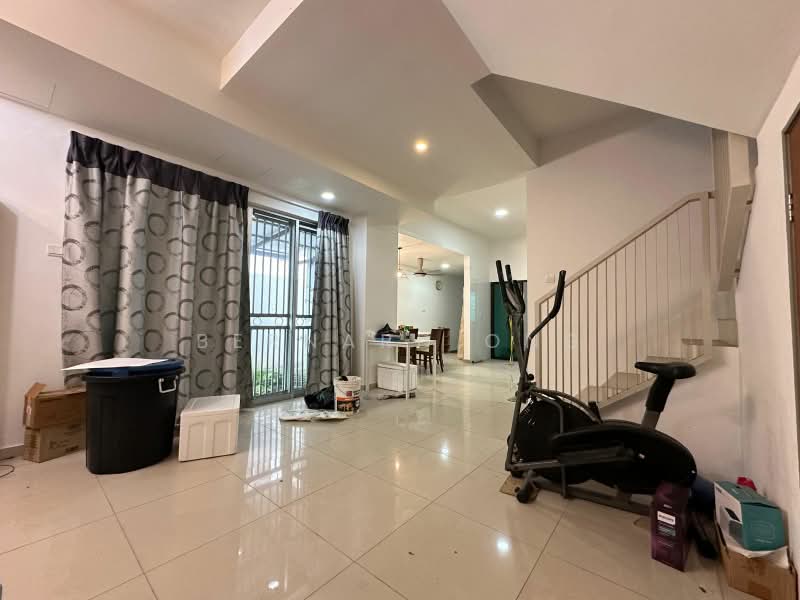 Rumah Teres 2 Tingkat untuk Dijual di Bandar Tasik Puteri (Rawang) - Bernard Ong - Living Room - PropertyGuru.com.my