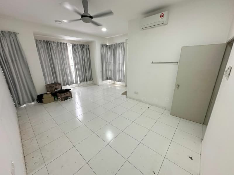 Rumah Teres 2 Tingkat untuk Dijual di Bandar Tasik Puteri (Rawang) - Bernard Ong - Living Room - PropertyGuru.com.my