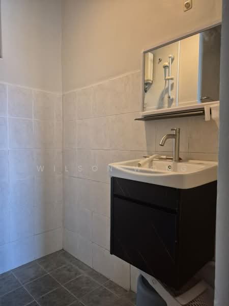 Pangsapuri untuk Dijual di Prima Tiara II - Wilson Wong - Bathroom - PropertyGuru.com.my