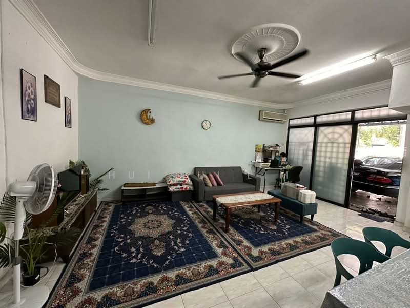 2-storey Terraced House for Sale in Taman Megah Ria (Masai) - Hui Hui Lim - Living Room - PropertyGuru.com.my