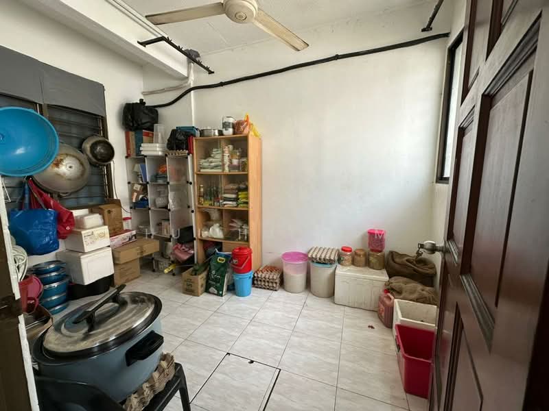 2-storey Terraced House for Sale in Taman Megah Ria (Masai) - Hui Hui Lim - Kitchen - PropertyGuru.com.my