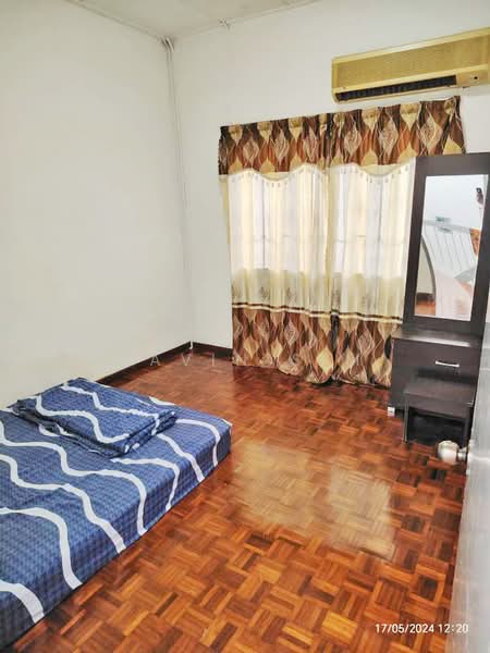 2-storey Terraced House for Rent in Taman Skudai Baru (Skudai) - Cavin Sim - Bedroom - PropertyGuru.com.my