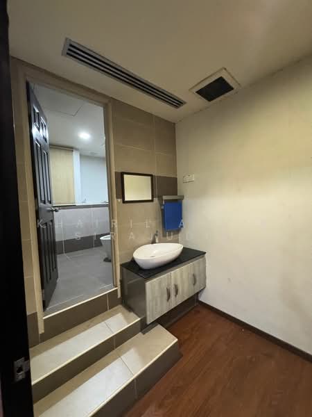 Pejabat untuk Disewa di Bukit Bintang (KL City Centre) - Khairil Anwar Sirajudin - Bathroom - PropertyGuru.com.my